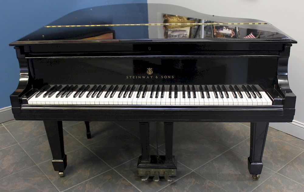 Appraisal: Steinway Sons Baby Grand Model O Serial Piano A great