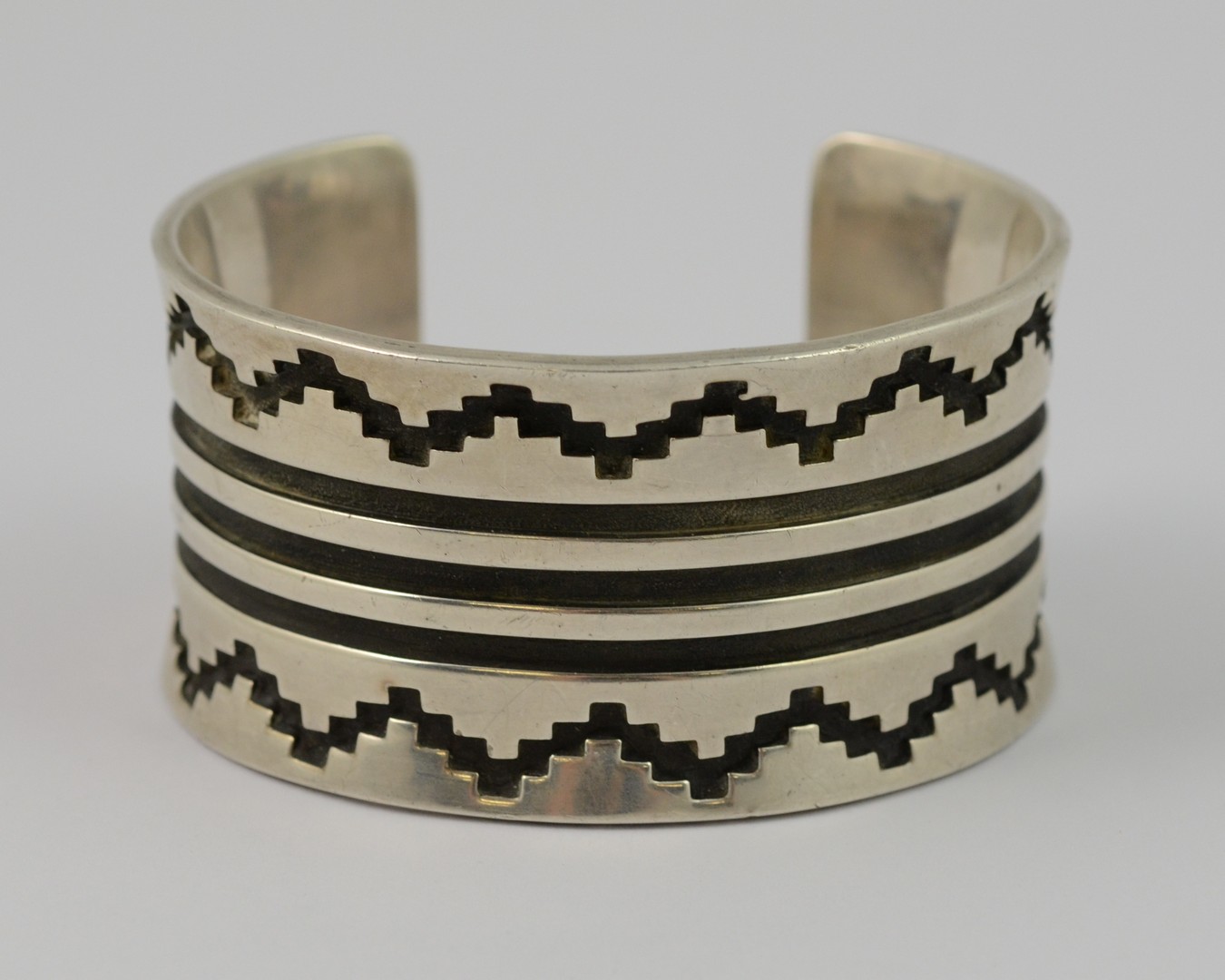 Appraisal: Rob Dinay Navajo railroad style sterling cuff bracelet - h