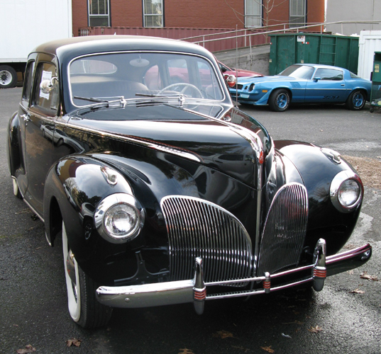 Appraisal: LINCOLN ZEPHYR FOUR DOOR AUTOMOBILE flathead V- engine three speed