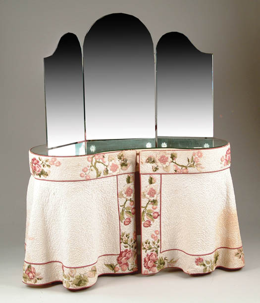 Appraisal: KIDNEY SHAPED MIRROR TOP VANITY WITH THREE PART MIRROR Bottom