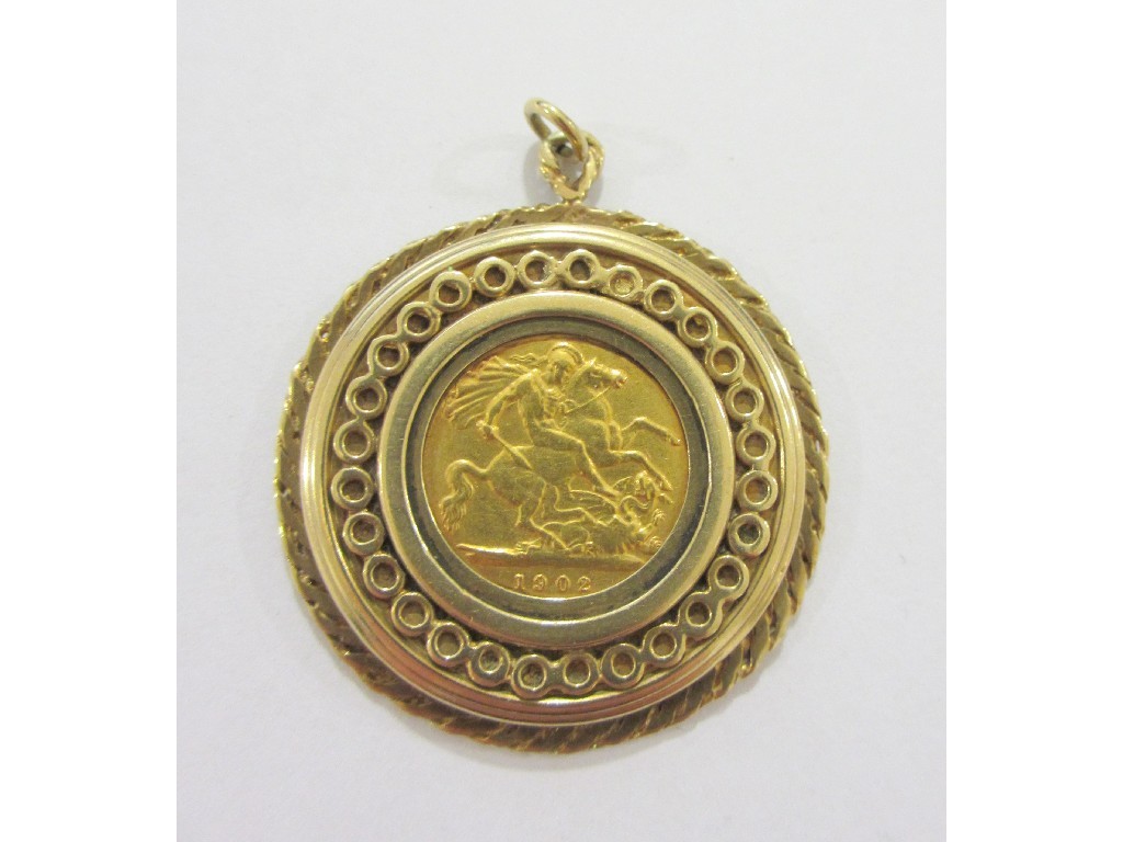 Appraisal: Edward VII half sovereign in ct gold pendant mount gms