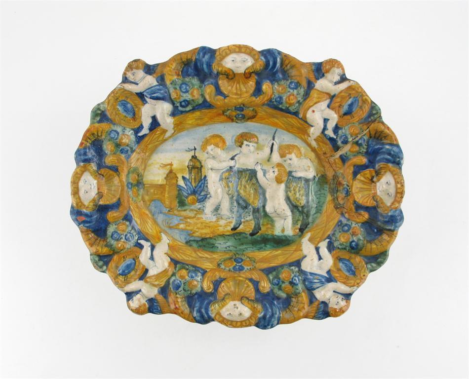 Appraisal: An Italian maiolica oval dish