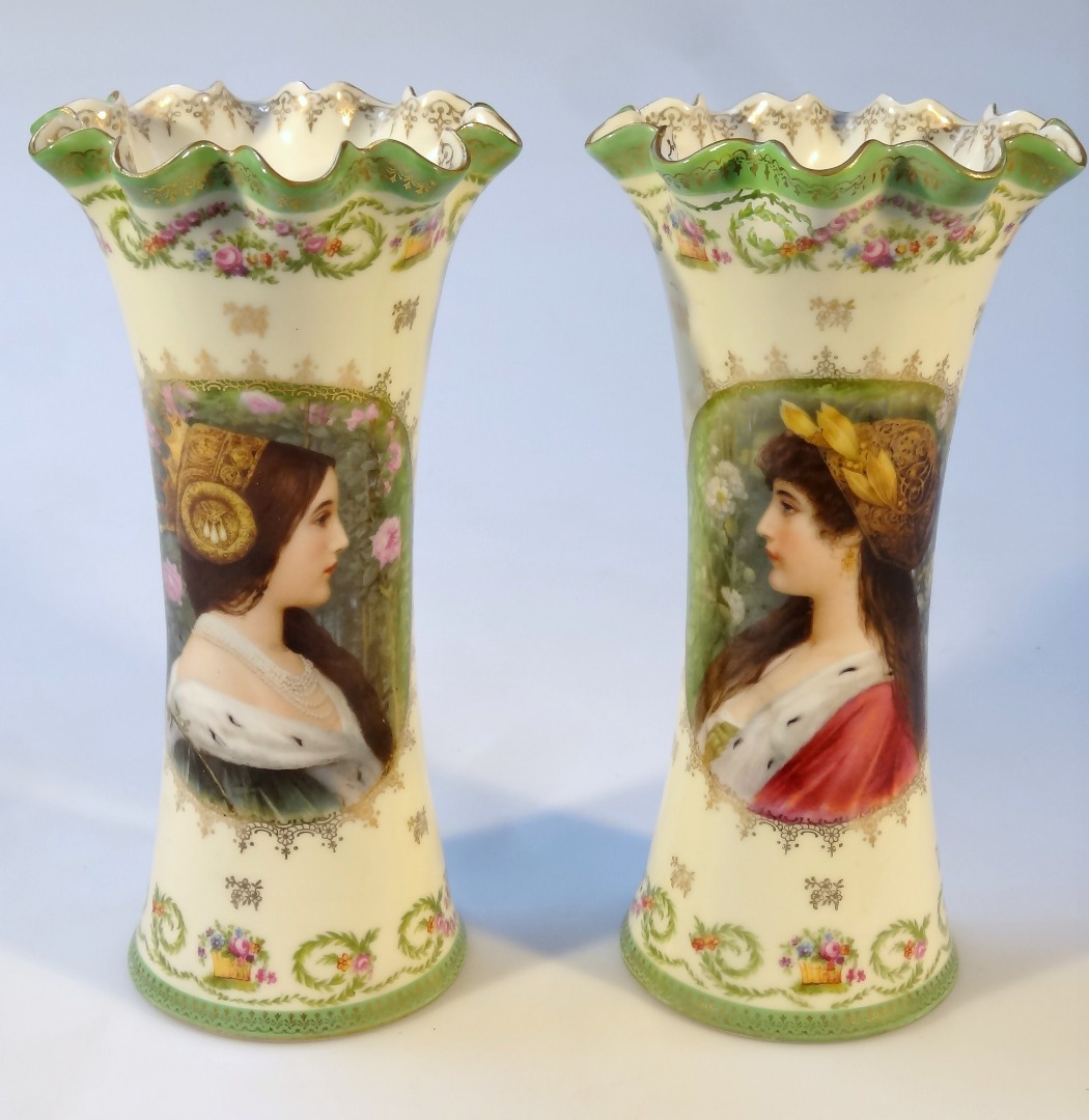 Appraisal: A pair of early thC Continental porcelain Vienna style vases