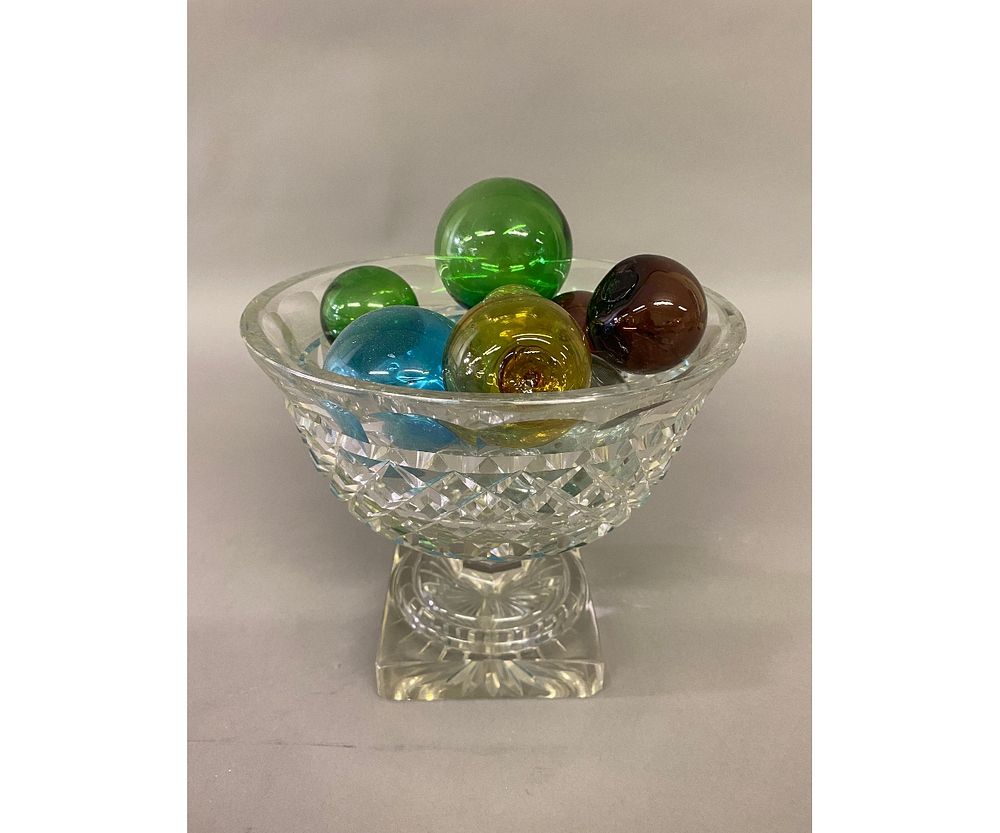 Appraisal: Crystal Glass Center Piece Bowl Crystal glass center piece bowl