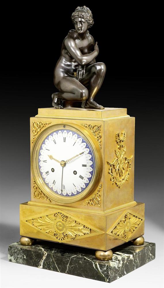 Appraisal: MANTEL CLOCK VENUS ASSISE SUR UNE COQUILLE Empire the figure