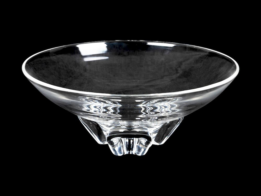 Appraisal: A Steuben Glass Bowl Diameter inches A Steuben Glass Bowl