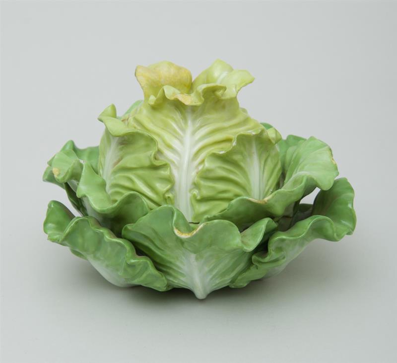 Appraisal: MEISSEN PORCELAIN LETTUCE-FORM SMALL TUREEN AND COVER With crossed swords