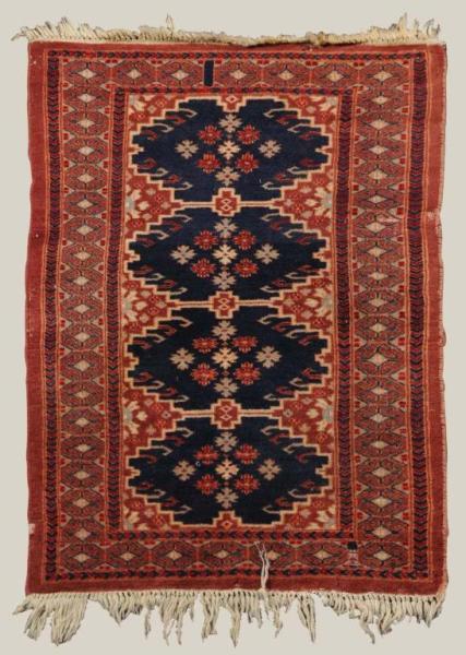 Appraisal: Pakistani Jaldar Throw Rug Description Four indigo medallions on a