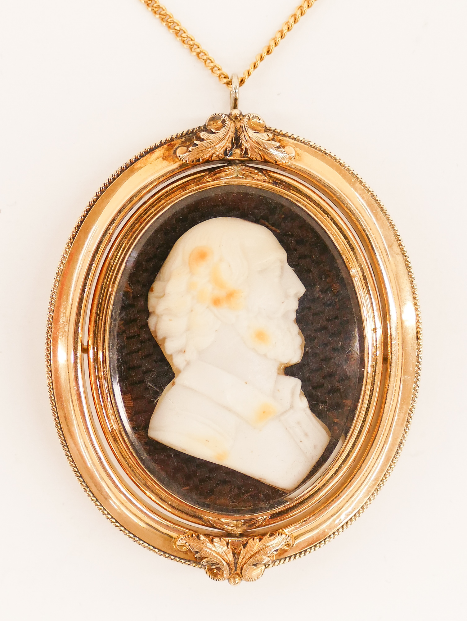 Appraisal: Victorian k Cameo Mourning Hair Brooch '' A carved shell