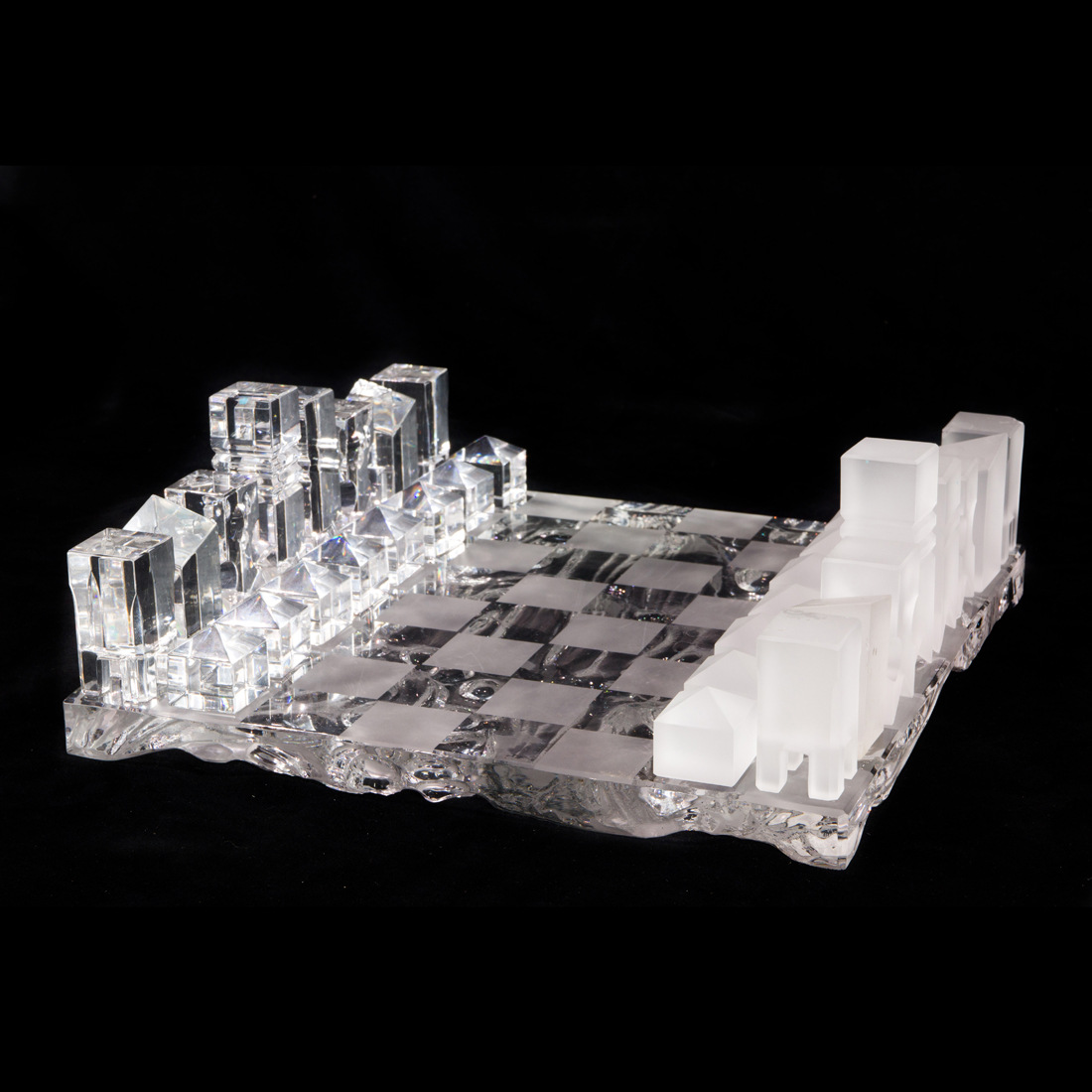 Appraisal: A SAINT LOUIS CRISTALLERIE FROSTED AND CLEAR GLASS CHESS SET