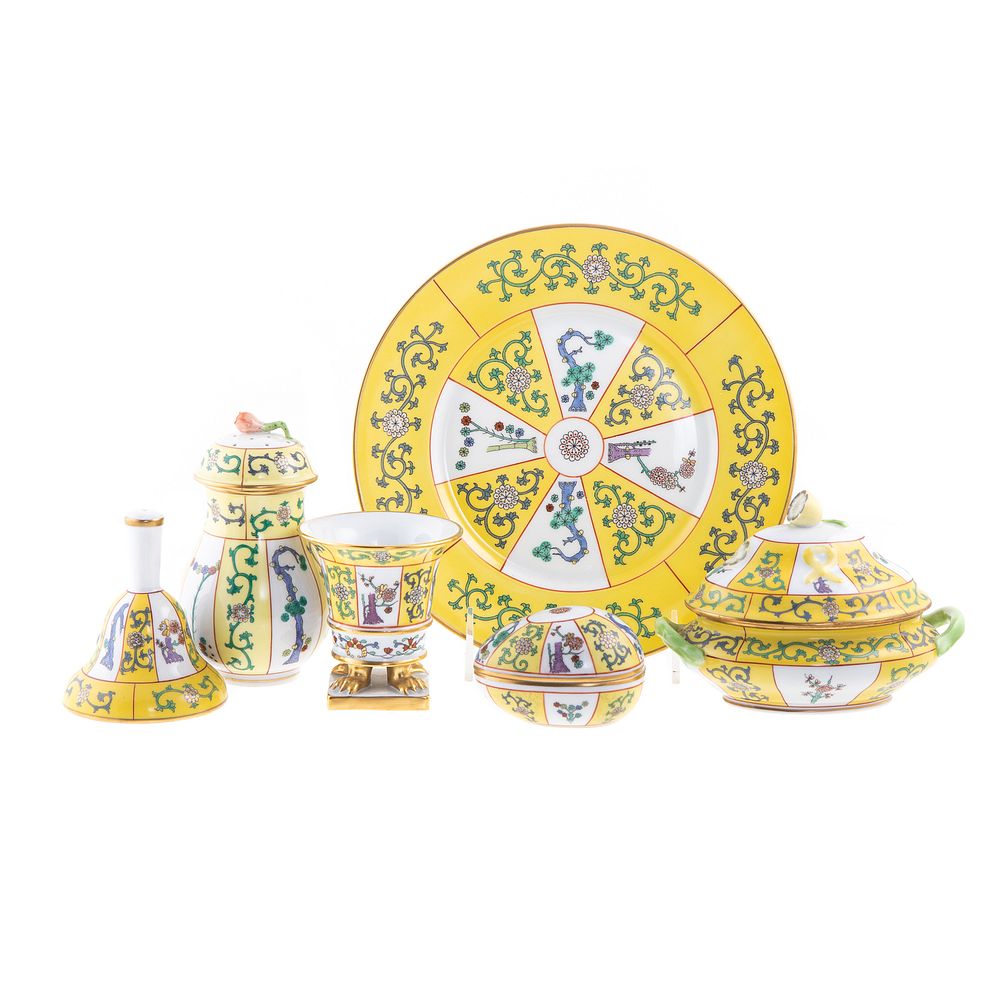 Appraisal: Six Herend Yellow Dynasty Porcelain Articles Includes luncheon plate in