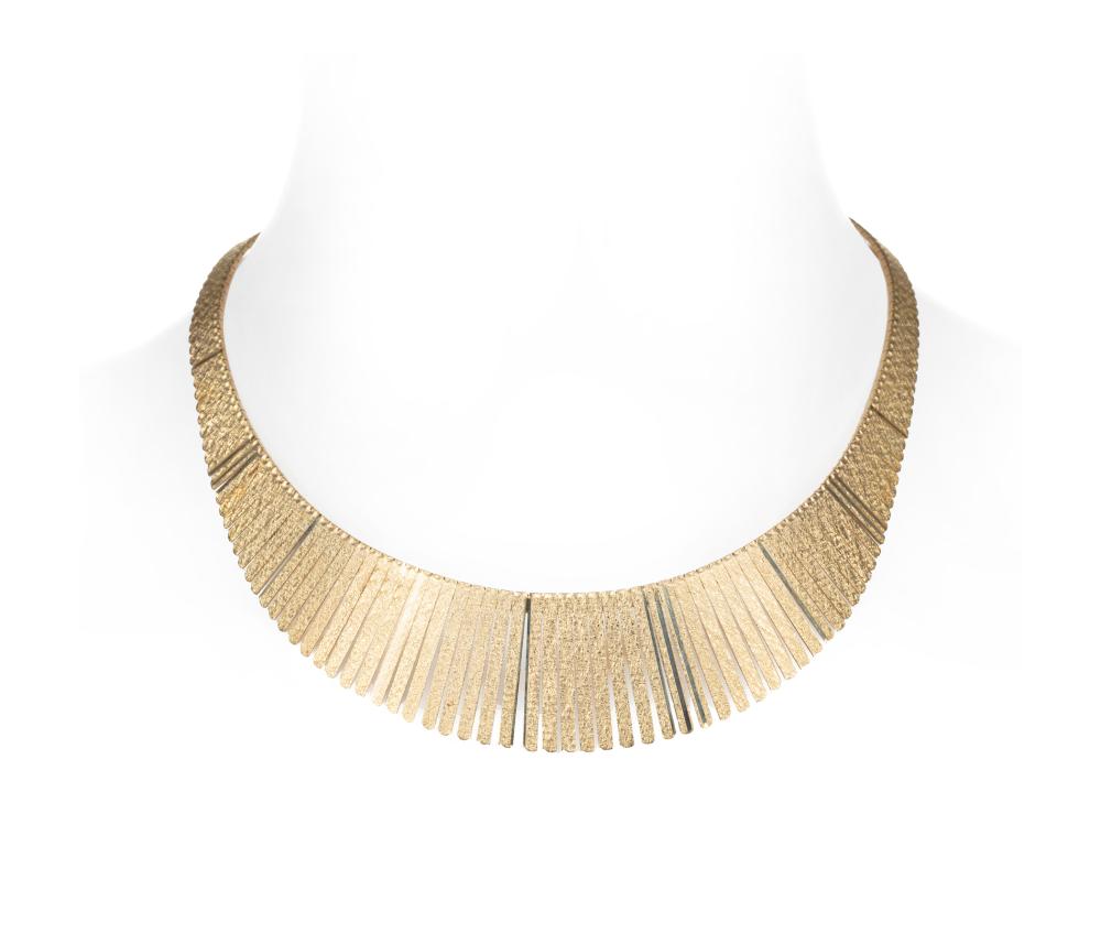 Appraisal: kt Yellow Gold Graduated Collar Omega Necklace l in dwts