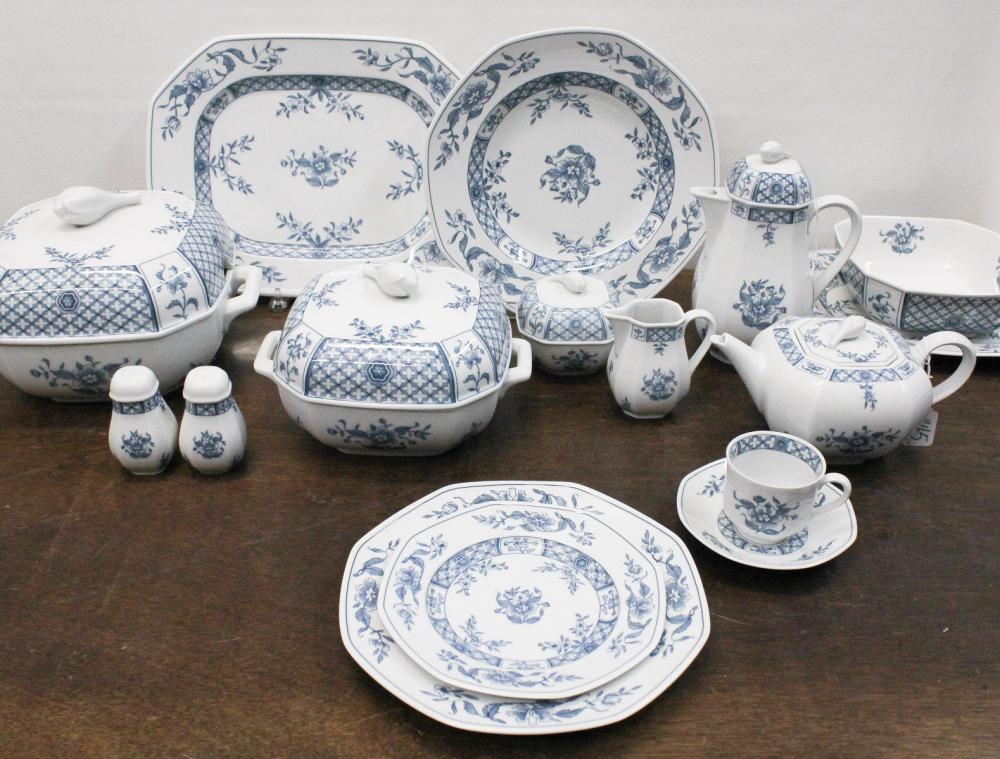 Appraisal: VILLEROY BOCH CHINA BLUE CHINA SET pieces comprised of dinner