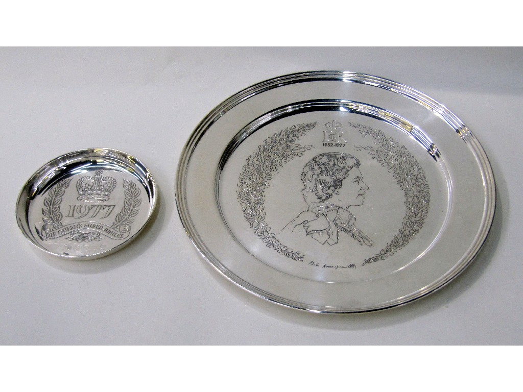 Appraisal: Lot comprising two silver commemorative dishes oz Sheffield and London