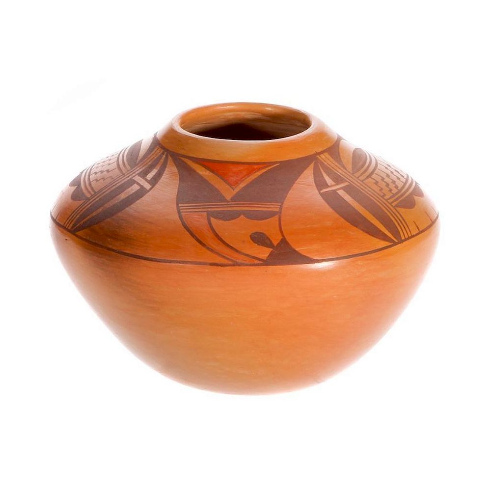 Appraisal: Hopi bowl Hopi bowl Tan bowl with darker brown and