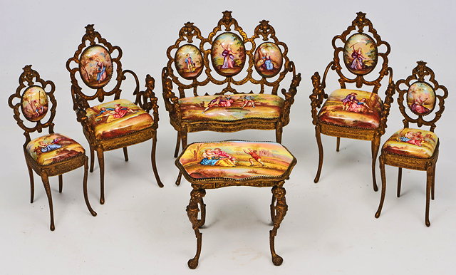 Appraisal: AN EARLY TH CENTURY AUSTRIAN GILT METAL HAND PAINTED PORCELAIN