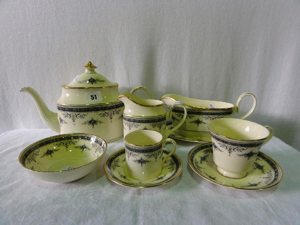 Appraisal: An extensive collection of Mintons Grasmere pattern dinner tea and