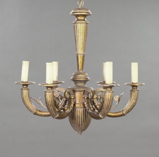 Appraisal: Large Pair of Italian Carved Giltwood Six-Light Chandeliers in the