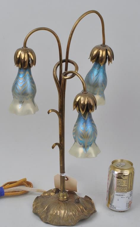 Appraisal: Art Nouveau Quezal Style Lamp unsigned with lilypad base three