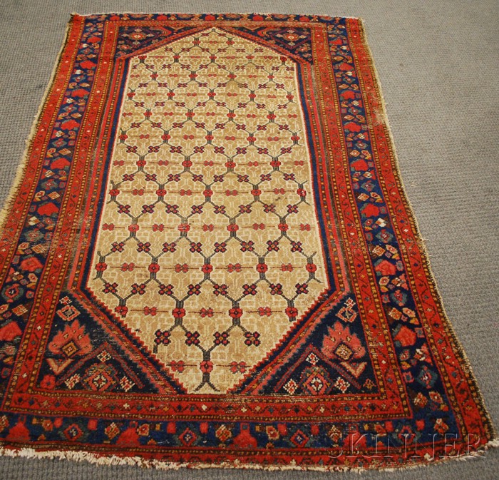 Appraisal: Hamadan Rug Northwest Persia th century ft in x ft