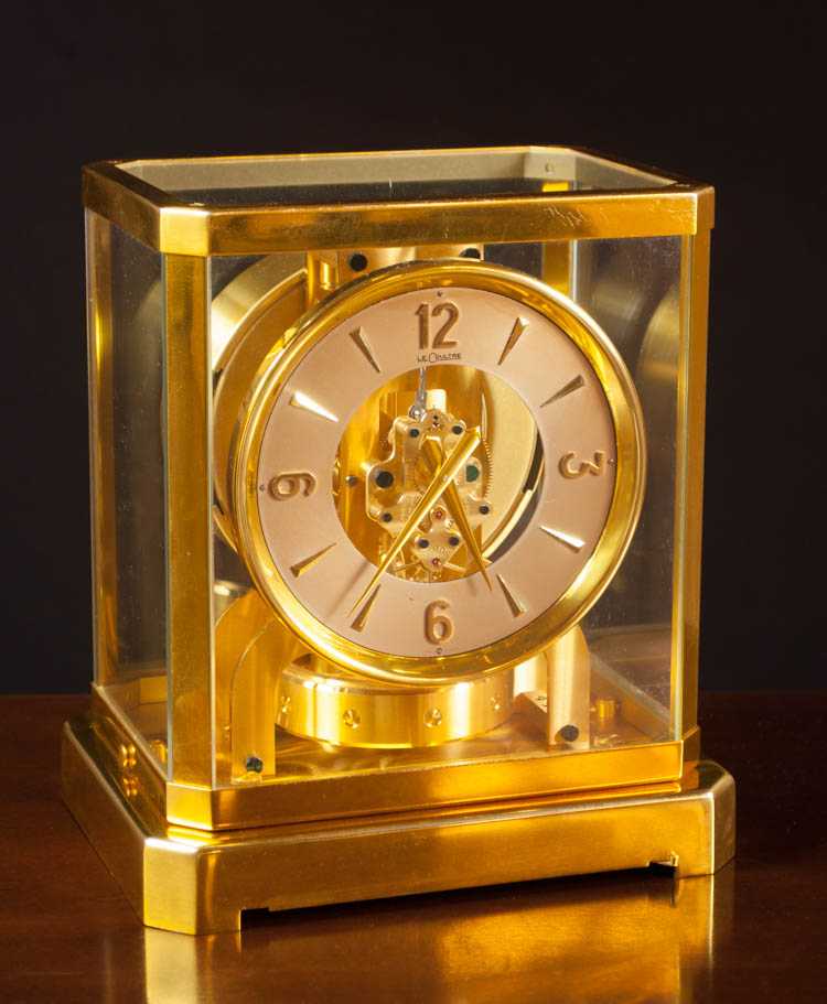 Appraisal: A SWISS ATMOS CLOCK Jaeger-LeCoultre Le Sentier Switzerland model serial