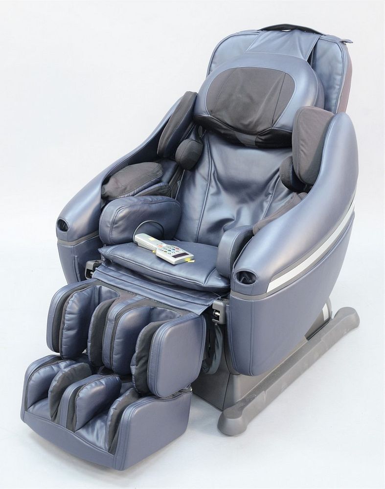 Appraisal: Inada Dreamweave massage chair model HCP- A Inada Dreamweave massage