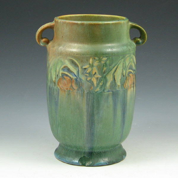 Appraisal: Roseville Baneda - Vase Roseville Baneda vase in green and