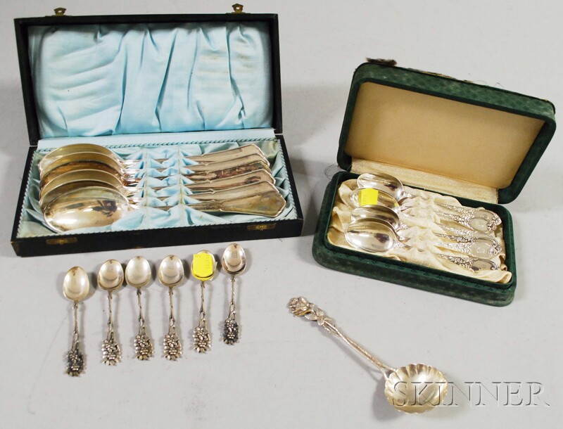 Appraisal: Group of Silver Spoons a boxed set of six teaspoons