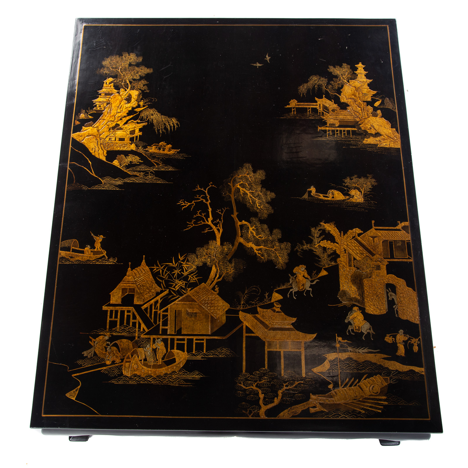 Appraisal: EDWARDIAN JAPANNED CHINOISERIE COFFEE TABLE Early th century top with