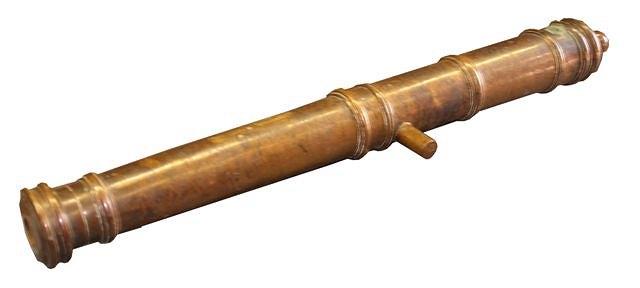 Appraisal: AN ANTIQUE BRONZE CANNON with iron lining and black powder