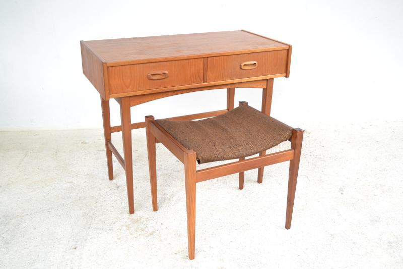 Appraisal: A PARKER TEAK DRESSING TABLE WITH STOOL A PARKER TEAK