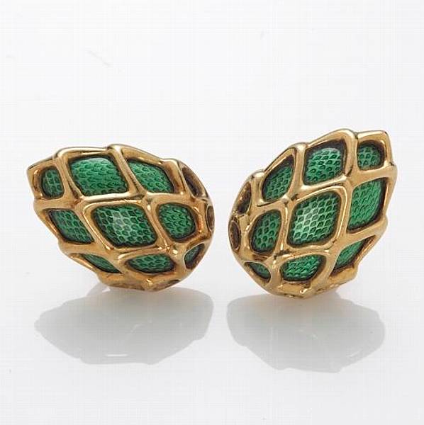 Appraisal: A pair of green enamel and k gold earrings Tiffany