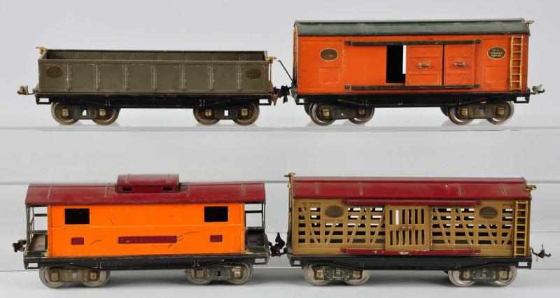 Appraisal: Lot of Tinplate Lionel Series Freight Cars Description American Pre-war