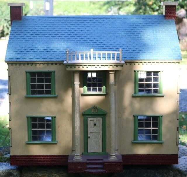 Appraisal: HANDMADE COLONIAL REVIVAL DOLLHOUSE CA MADE FOR GAIL LINDA METTHE