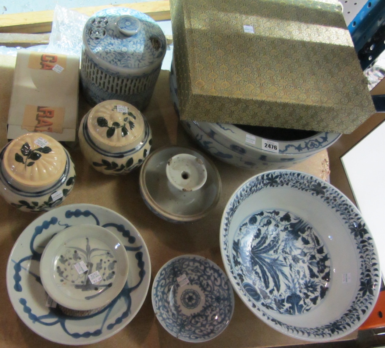 Appraisal: A group of Oriental ceramic items including blue and white