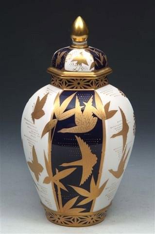 Appraisal: A ROYAL WORCESTER 'JAPANESQUE' VASE inspired by an original Royal