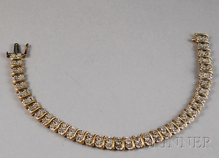 Appraisal: kt Gold and Diamond Bracelet lg in