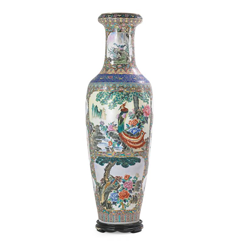 Appraisal: CHINESE EXPORT PALACE VASE Condition Report