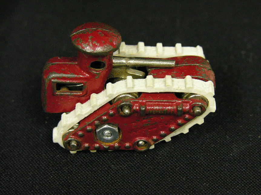 Appraisal: SMALL KILGORE CAST IRON TOY TANK Estate item Size