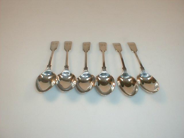 Appraisal: A set of six Walker Hall silver fiddle pattern teaspoons