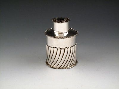 Appraisal: An Edwardian silver tea canister by Deakin and Francis Birmingham