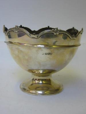 Appraisal: AN EDWARDIAN ROSEBOWL Chester maker's marks rubbed of deep circular