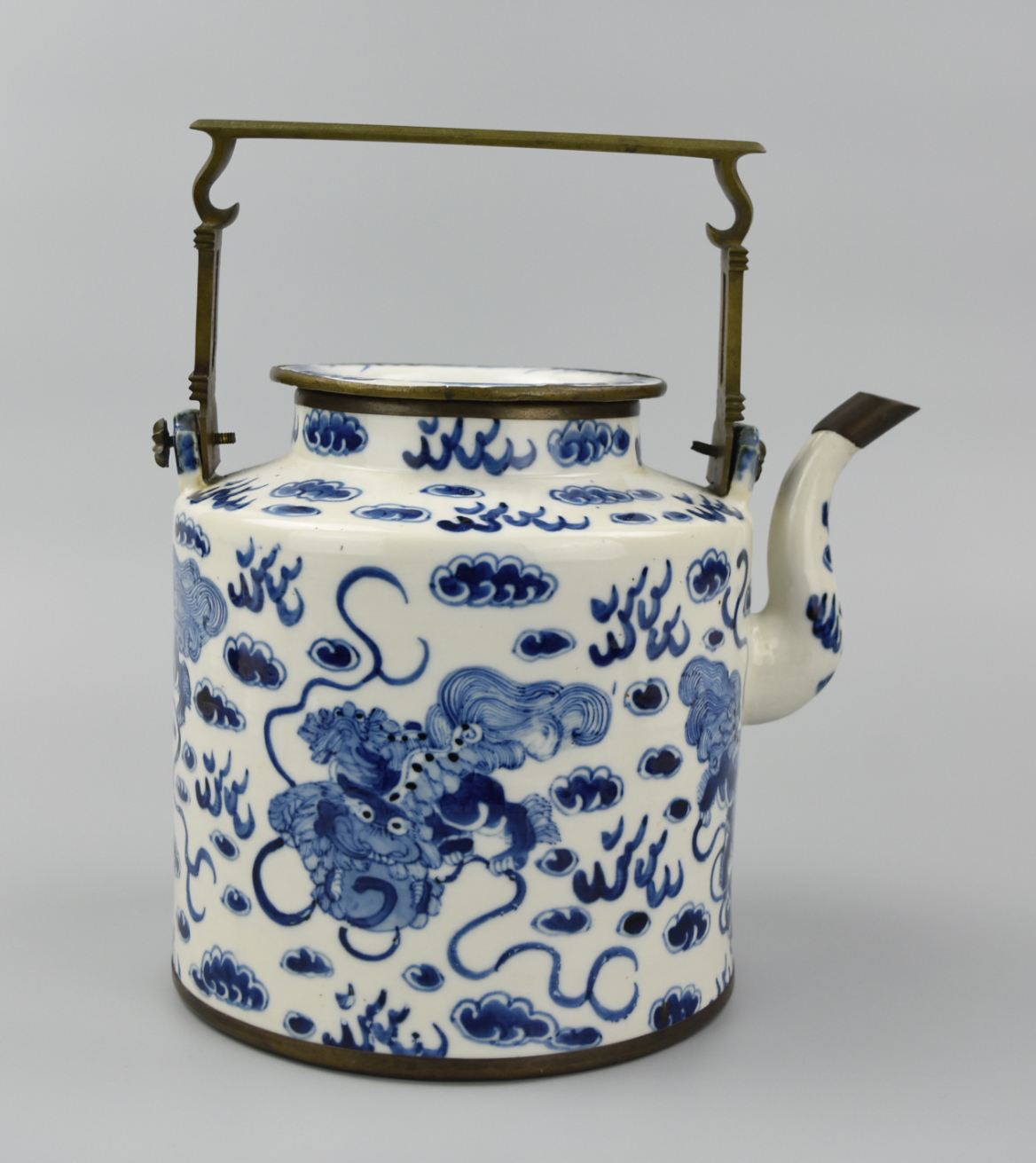 Appraisal: A CHINESE MASSIVE BLUE WHITE TEAPOT TH C A Guangxu