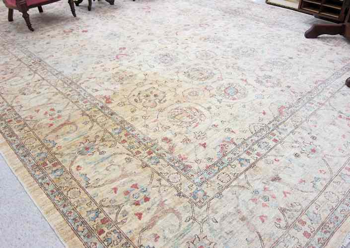 Appraisal: HAND KNOTTED ORIENTAL CARPET Oushak design of West Anatolia '