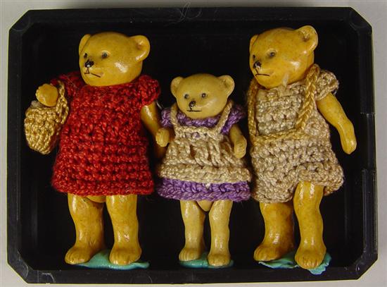 Appraisal: Three German All-Bisque Bears Three in set Painted black eyes