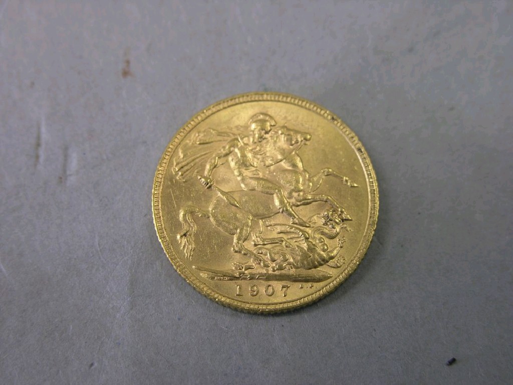 Appraisal: A gold sovereign