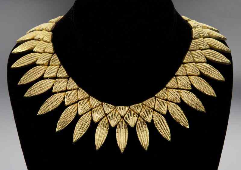 Appraisal: Greek K gold Ilias Lalaounis collar necklacein a contemporary design