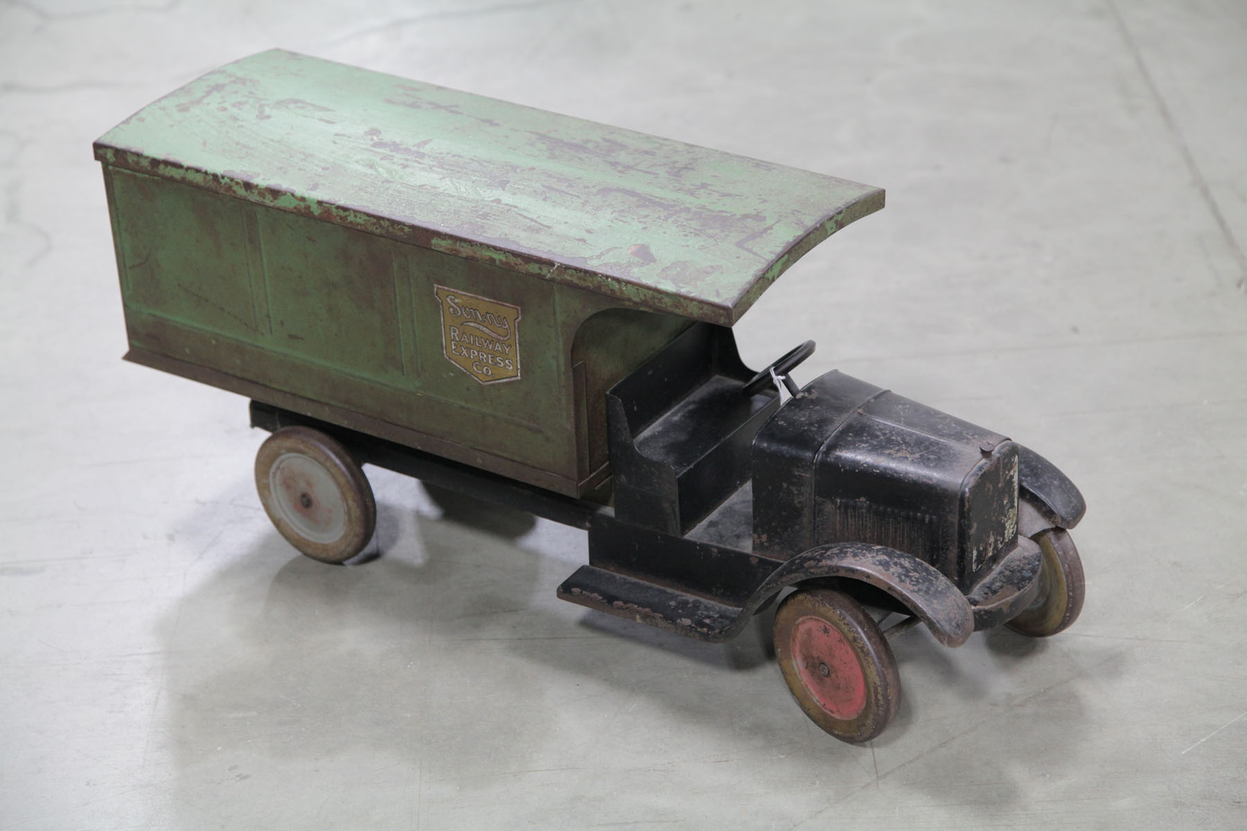 Appraisal: DAYTON PRESSED STEEL TRUCK Ohio second quarter th century ''Son-ny