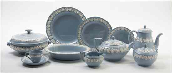 Appraisal: A Wedgwood Porcelain Dinner Service for Twelve in the Queensware