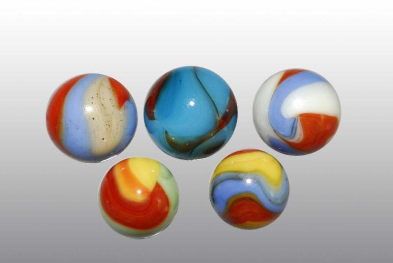 Appraisal: Lot of Machine-Made Marbles Description Includes a few Akro Agates